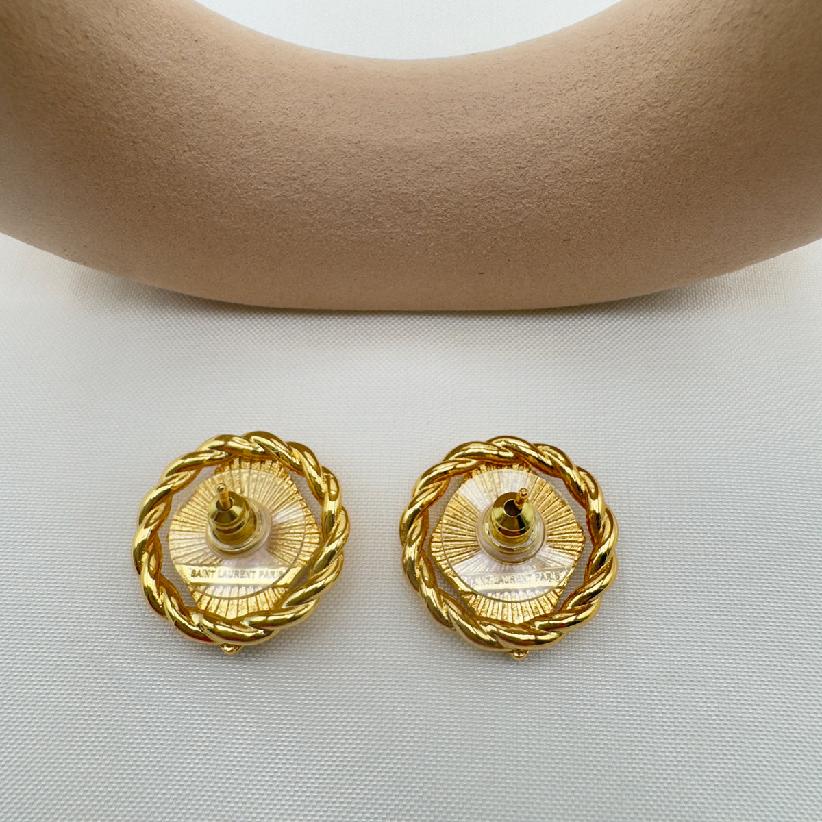 Orecchini Iconici Nero & Oro