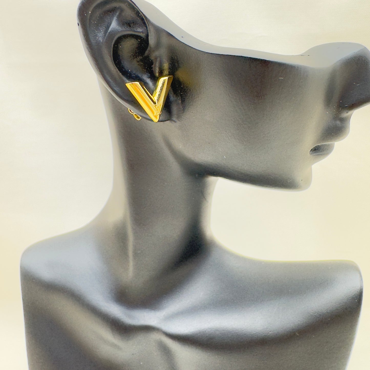 Orecchini LV Oro