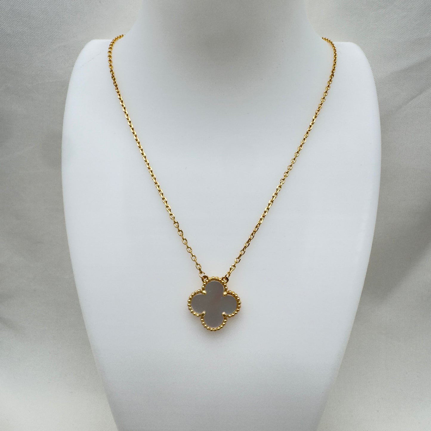 Collana VC Madreperla – Oro