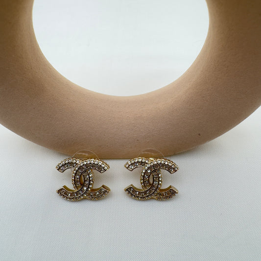 Orecchini Iconici CC Pavé