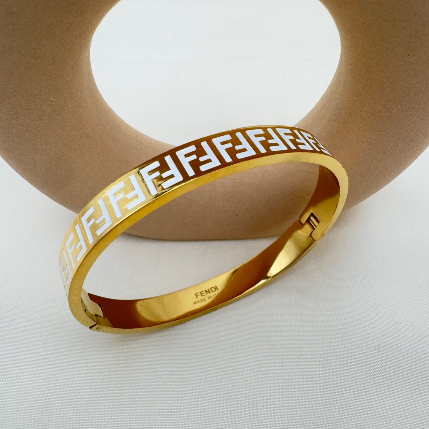 Bracciale Rigido Fendi Icon
