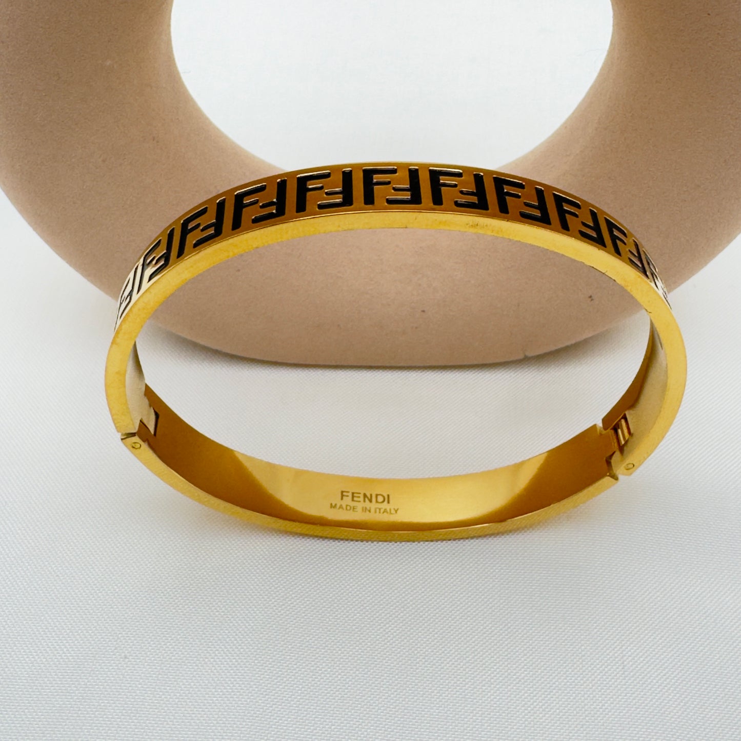 Bracciale Rigido Fendi Icon