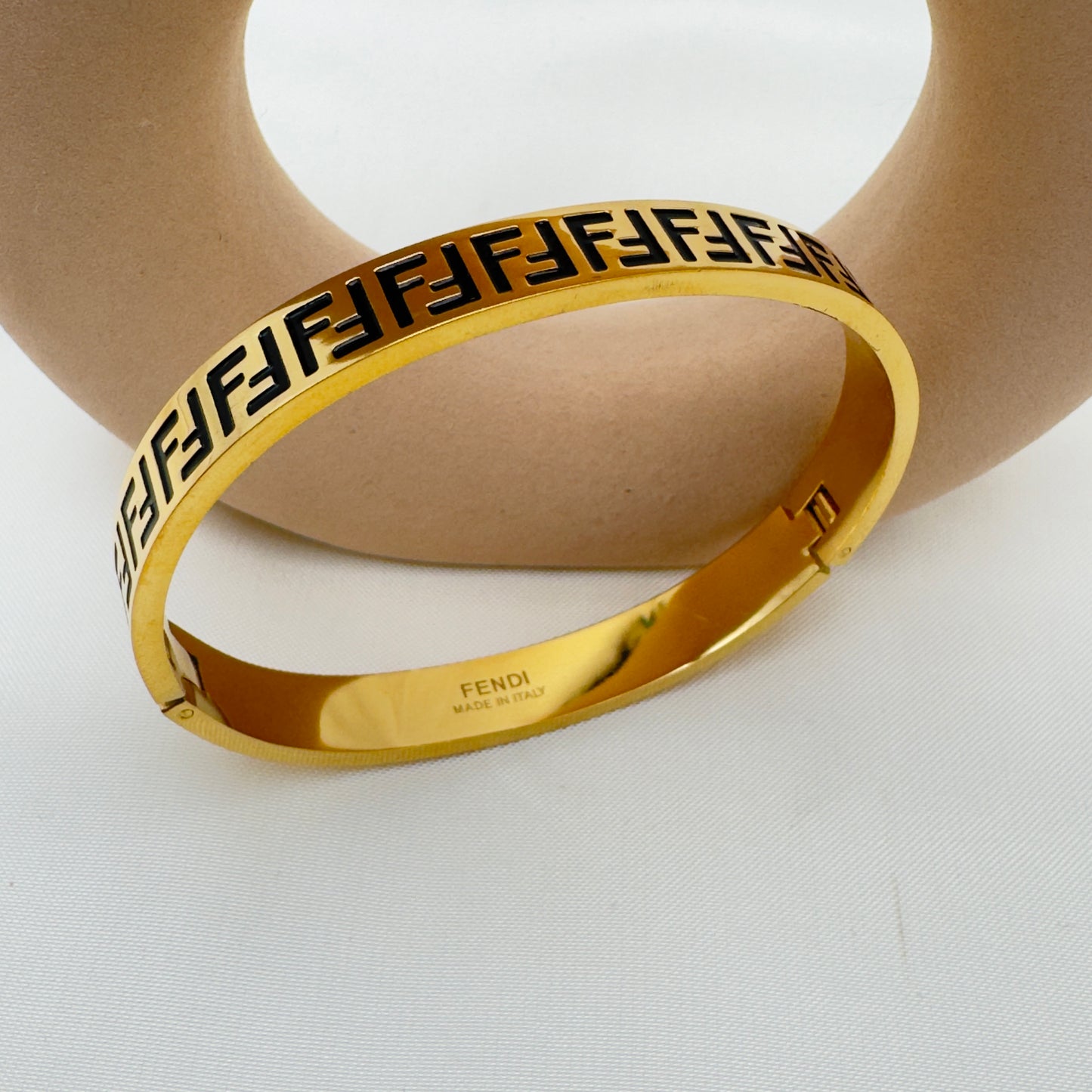 Bracciale Rigido Fendi Icon